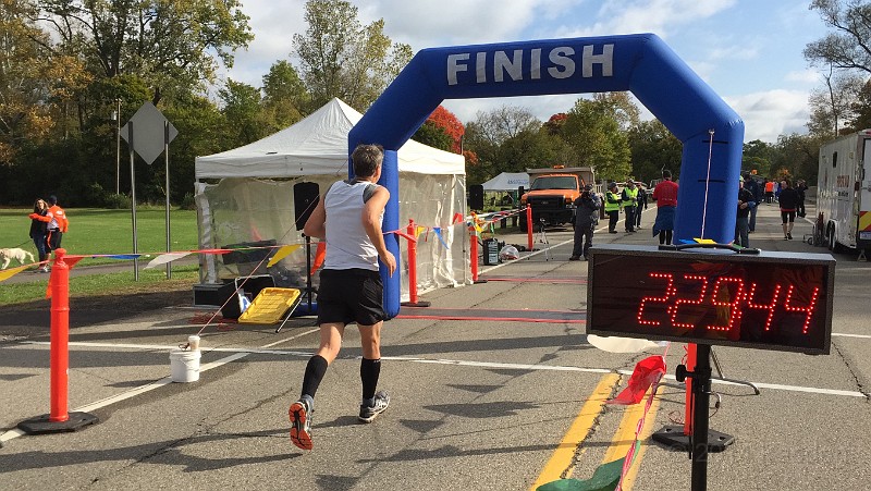 2014-10 Hereos on Hines HM 270.JPG - 2014-10 Heroes on Hines Half Marathon to support fallen first responders.